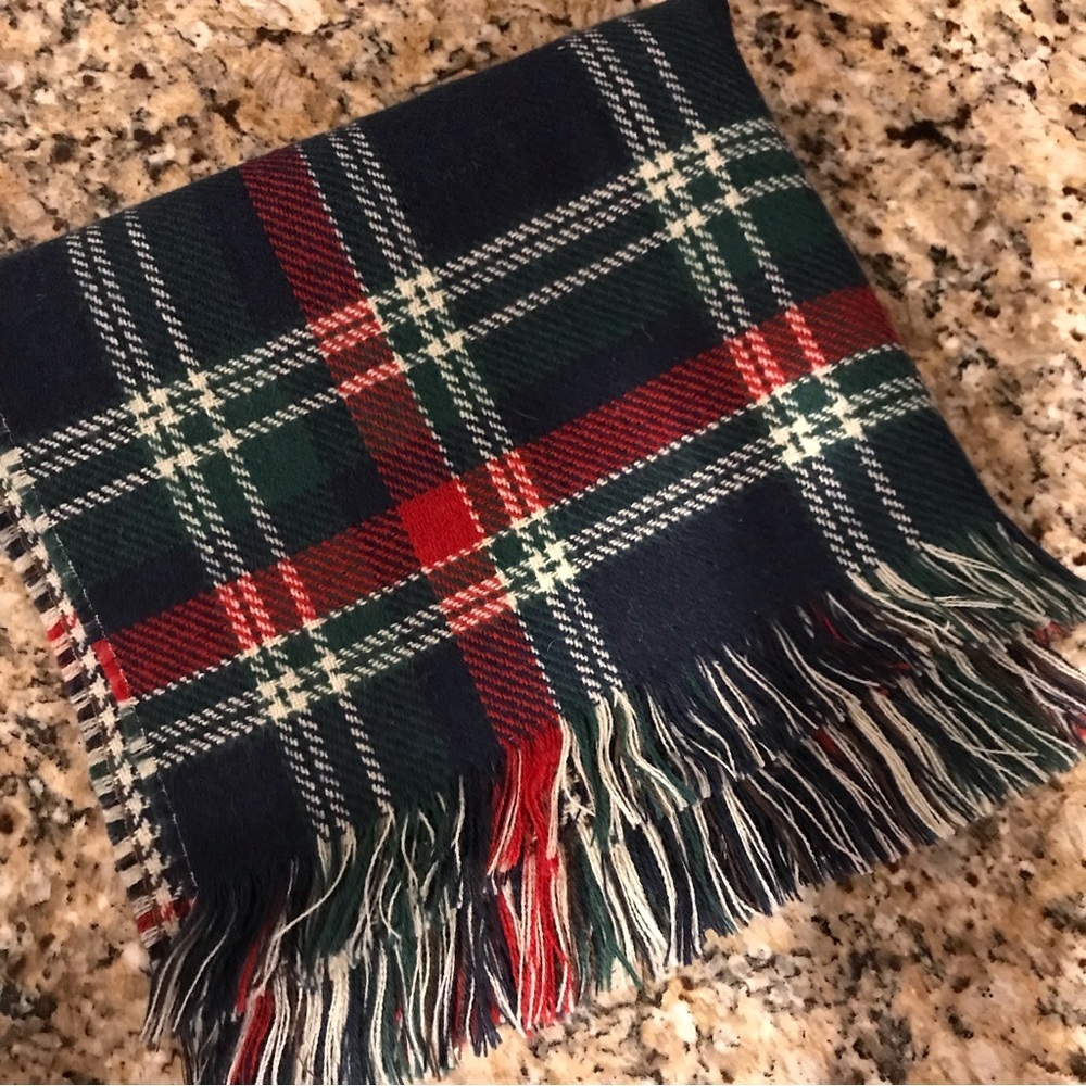 ▪️Gorgeous Reversible Plaid/Houndstooth Scarf - Picture 2 of 5